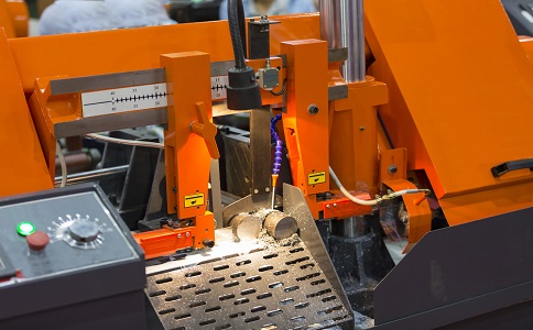 玉州龙门带锯床具备哪些优点？